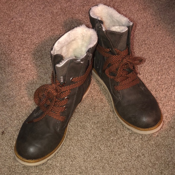 Shoes - Lace-up Boot